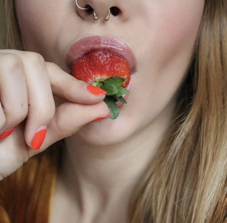 u48298643 ポルノスター ヌード 写真