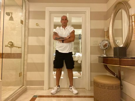 Sal Straccio ポルノモデル 写真