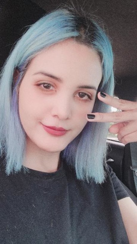 Nyadia アダルトスター 写真