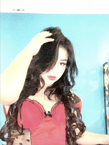 Tu chica mala アダルトモデル 写真