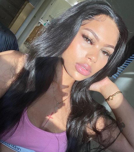 Nuwmii アダルト女優 ギャラリー