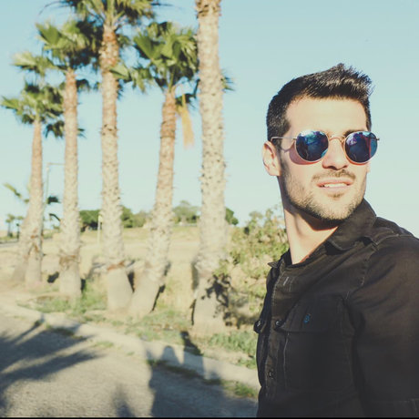 aaron moreno スター ヌード 写真