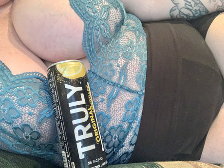 Aannunzi727 ヌードのポルノスター 写真