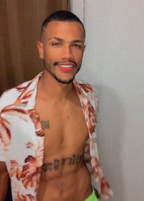 Eric santos モデル 画像