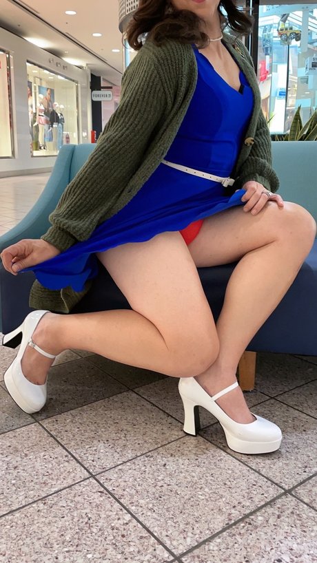 かわいいアナルオンリーファンズ ヌード 画像