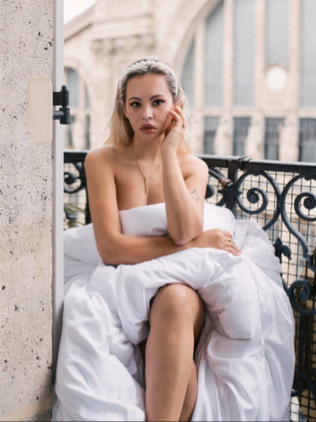 Dolce Ornella スター 裸 アーカイブ