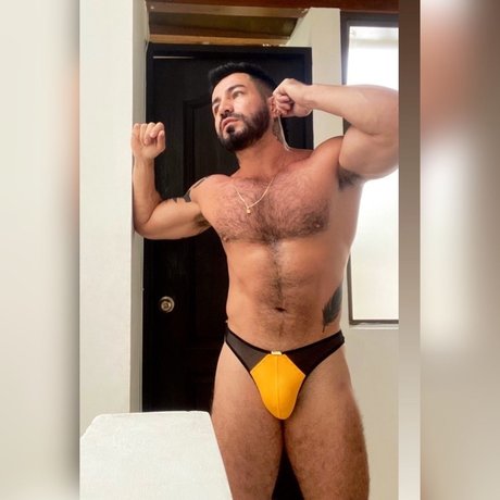 Orlando moreno ポルノスター 裸 画像