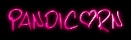 Pandi 裸のスター 写真