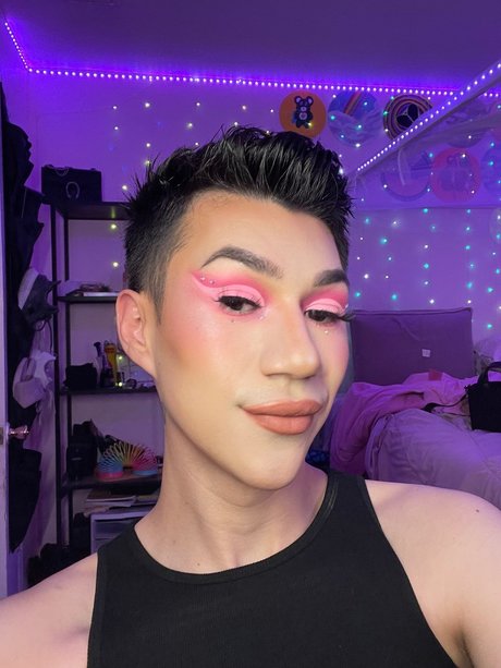 黒檀ペッギングオンリーファンズ 美しいxxx アーカイブ