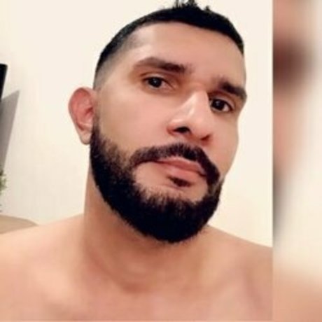 巨乳カップルオンリーファンズ 無料ヌード ギャラリー