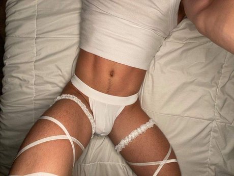 _Monkey bone_ 女優 画像