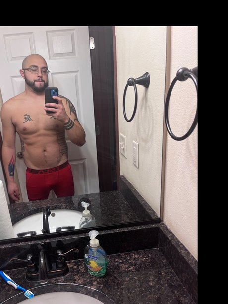 Weird one_ ホットスター 画像