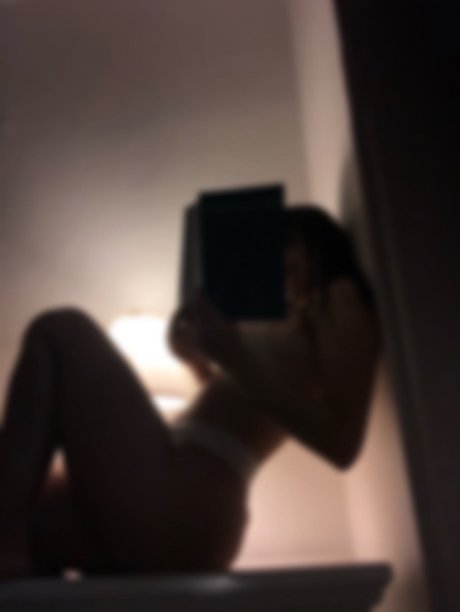 Paula Samantha ポルノモデル 写真