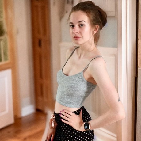 Anna Sibster 独占モデル 写真