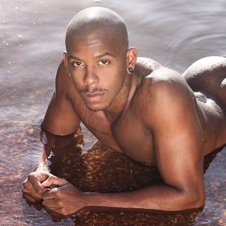 Pierre Carioca Almir Charr_ 最高のモデル 写真