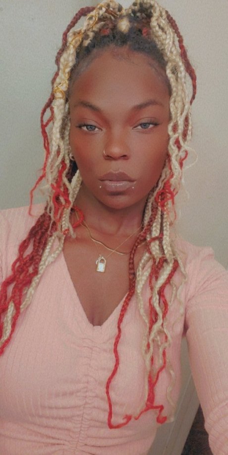 Chocolatebabee69 ポルノモデル 写真