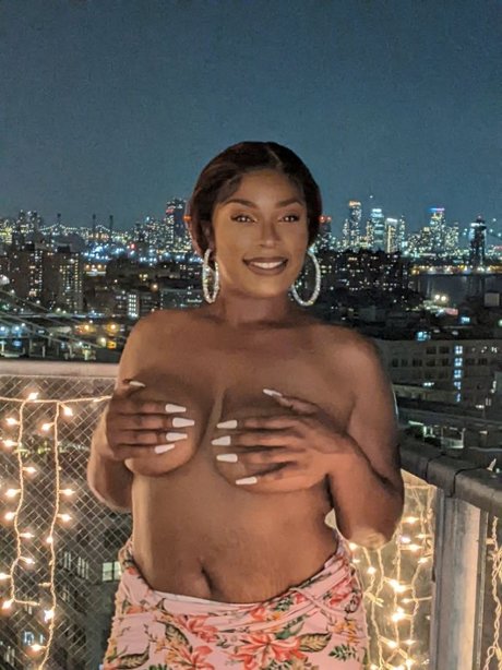 _PrettyJordanK 完璧なポルノスター ギャラリー