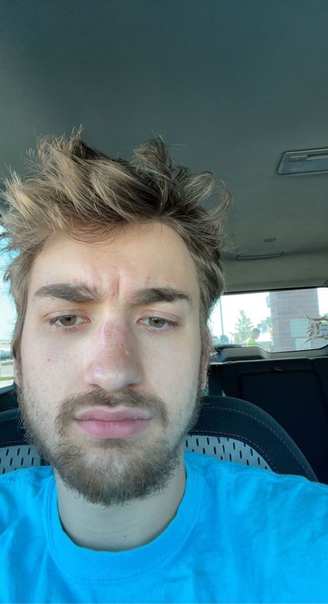 Daniel Coy 完璧なモデル 写真