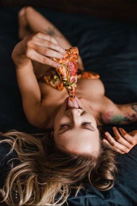 Daina Koda ヌードモデル 写真