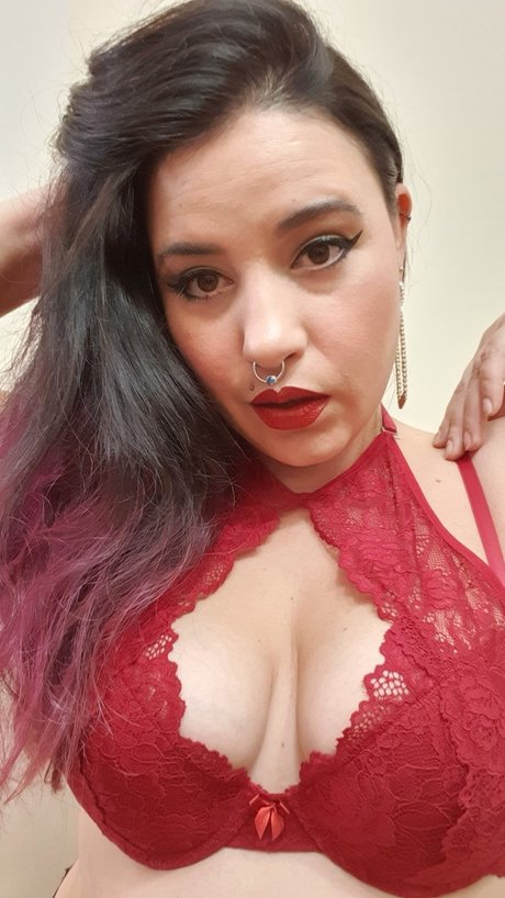 Pinup Hot トップ女優 画像