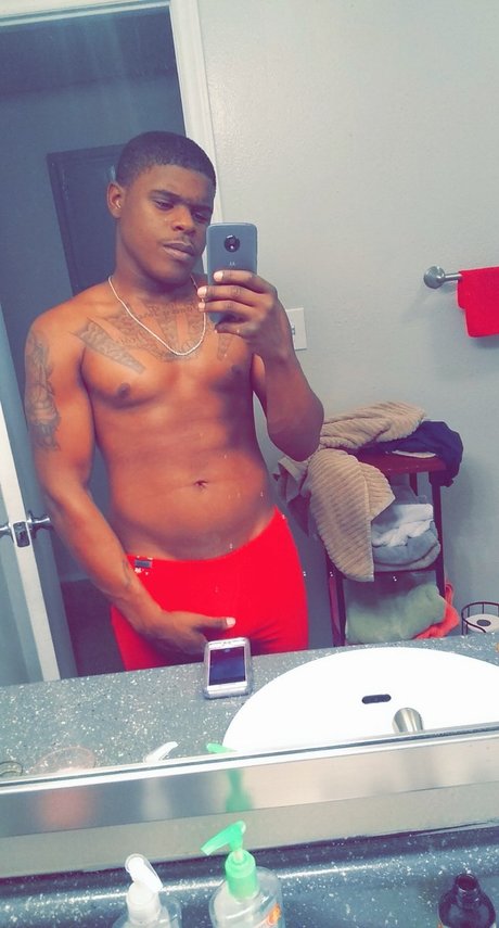 _KING PABLO_ 高品質モデル 画像