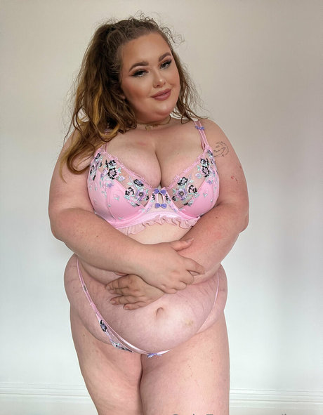 本物のオンリーファンズ トップ 写真