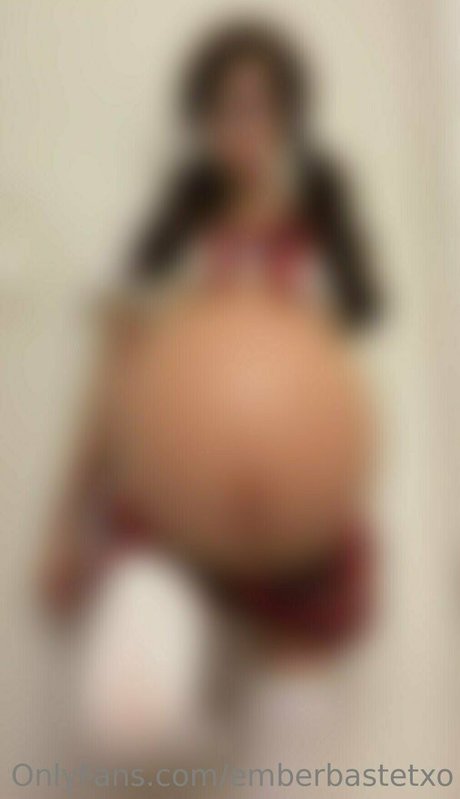 emberbastetxo トップモデル 写真