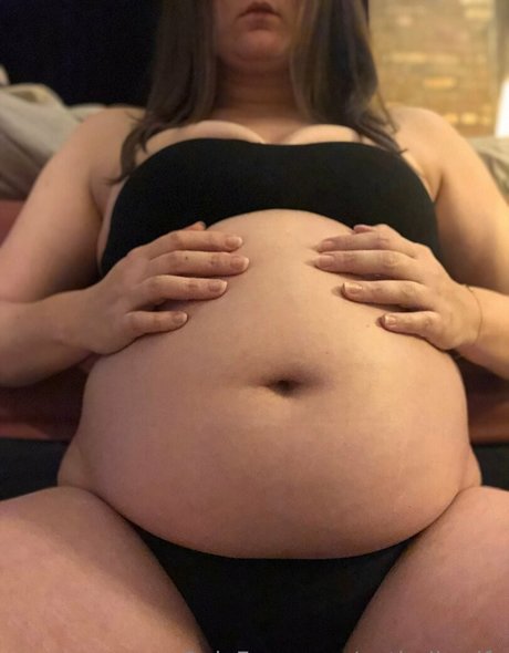 太めのアジア人オンリーファンズ ホットセックス 写真