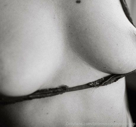 Average UK Mum ポルノスター 画像