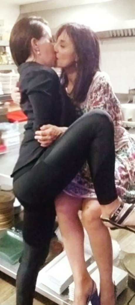 フィットネス熟女オンリーファンズ セクシーヌード 画像