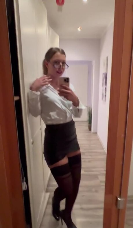 Linda Krieger Mock ポルノスター ベスト 写真