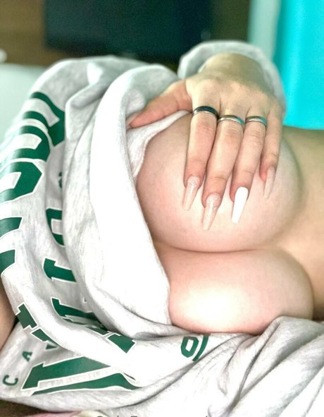 黒人ティーンのプッシーオンリーファンズ 素敵 ギャラリー