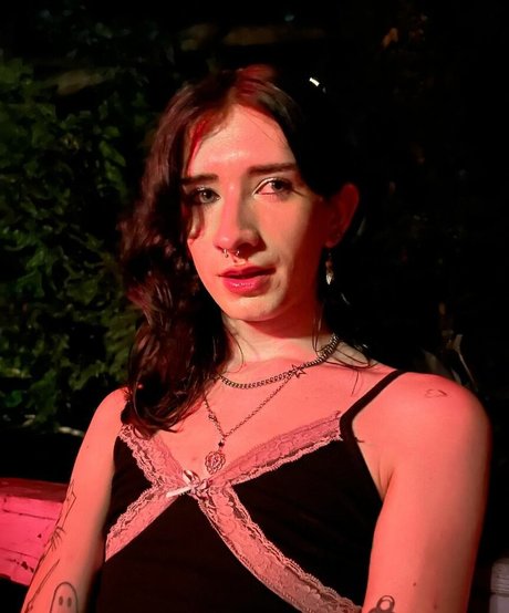 大学のアジア人オンリーファンズ ポルノ ギャラリー