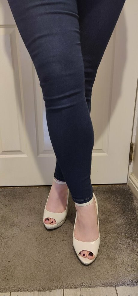 kayties feet ポルノ女優 ギャラリー