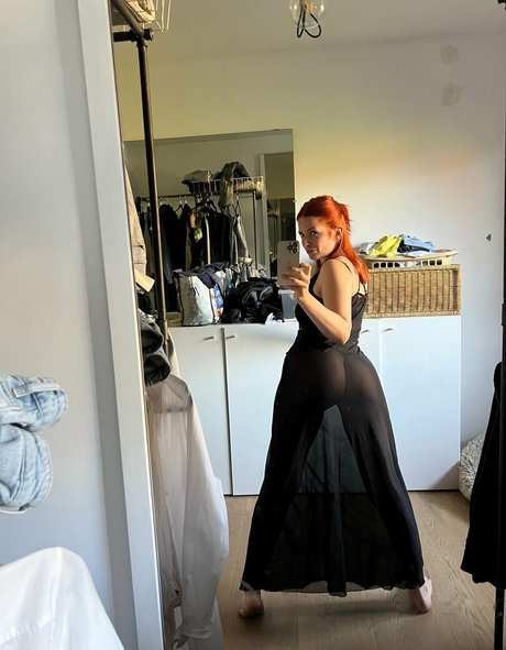 3P オンリーファンズ 無料ポルノ 写真