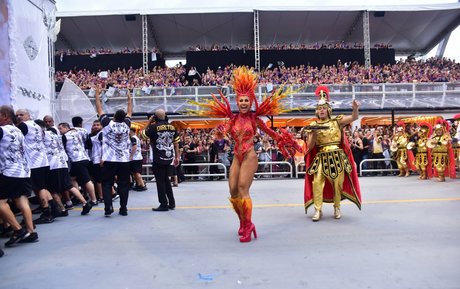 アナルファックオンリーファンズ エロ 画像