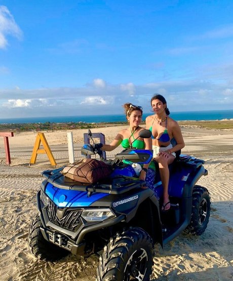 スペードのクイーン オンリーファンズ ヌード 画像