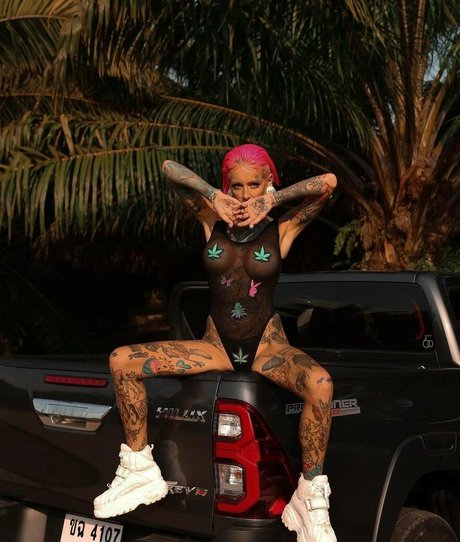 Bantikboy ヌードモデル 写真