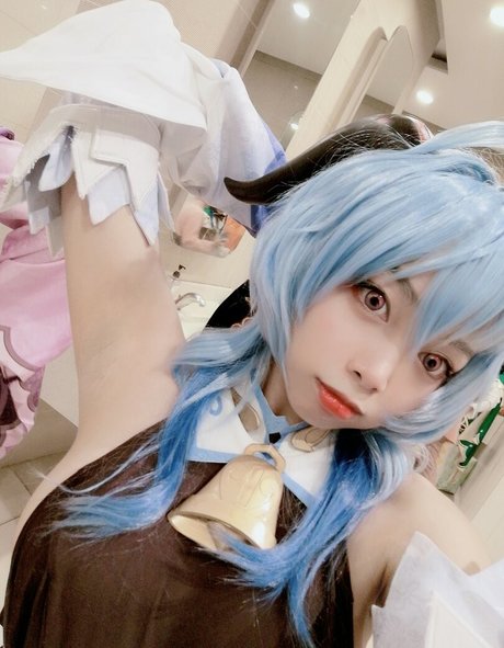 アナル乱交オンリーファンズ ホットヌード 写真