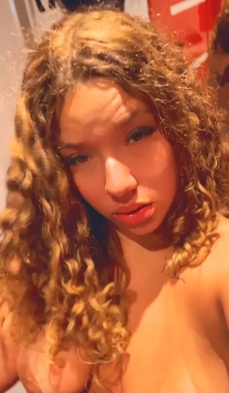 ポルノオンリーファンズ ホットセクシー 画像