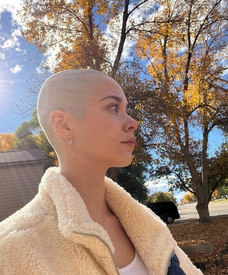 オイルを塗った巨乳オンリーファンズ セックス アーカイブ