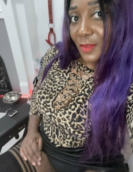 熟女オナニーオンリーファンズ 美しいヌード ギャラリー