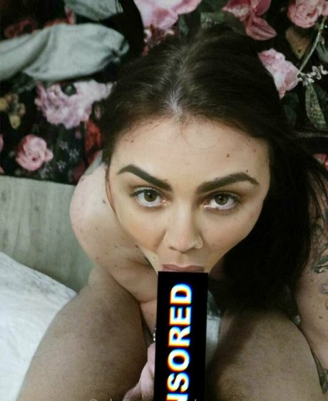 momssecretsfree セックススター ギャラリー