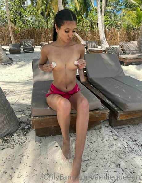 Tガールオンリーファン ヌード 写真