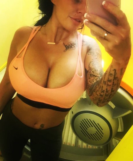 kerrylouise xxx エロティックなスター 写真