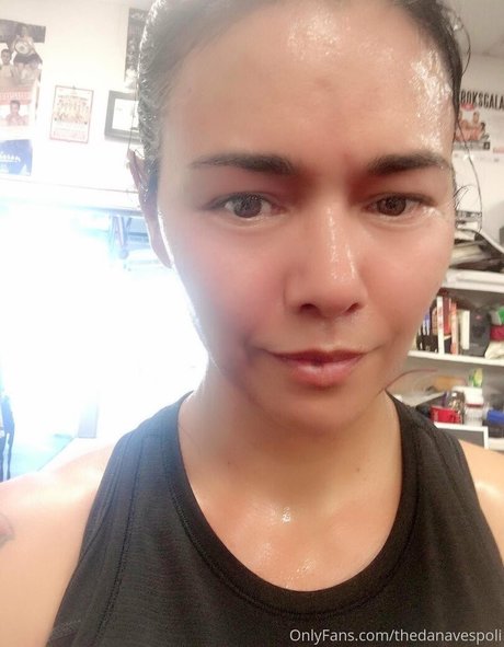 アジアの無料オンリーファンズ ホット裸 写真