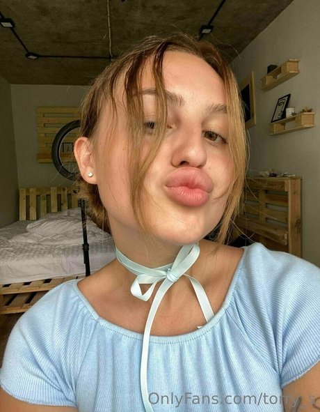 女装オンリーファン アート裸 写真