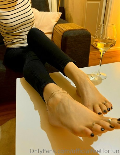 officialfeetforfun 独占女優 写真