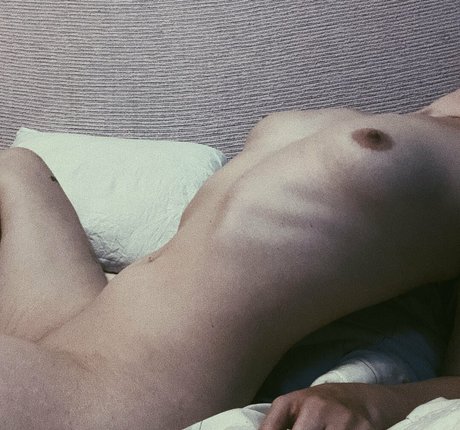 slizzzzardxx かわいいポルノスター 写真