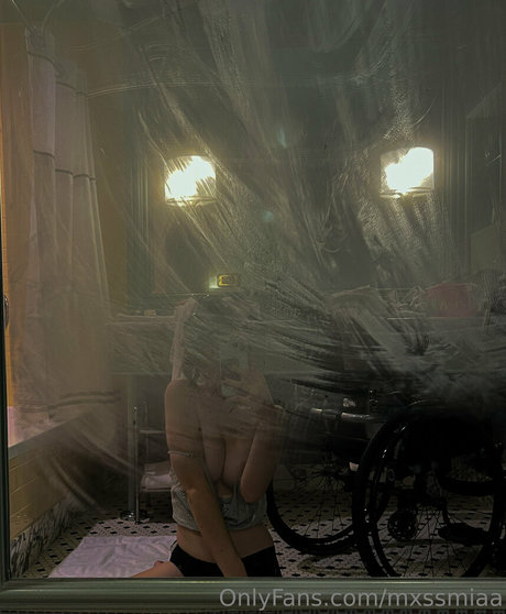 mxssmiaa ポルノスター 写真